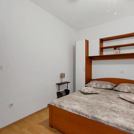 Apartmani Leona Макарска Экстерьер фото