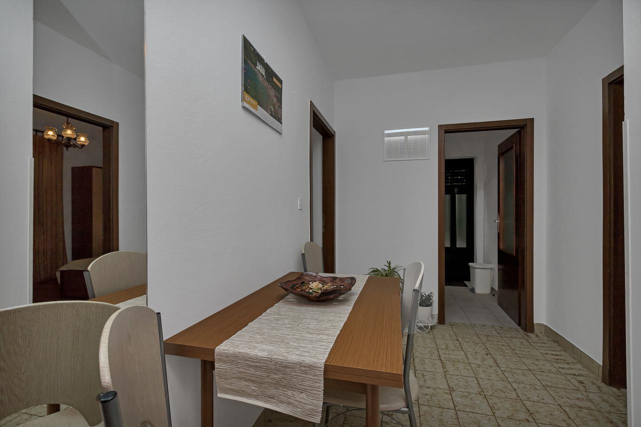 Apartmani Leona Макарска Экстерьер фото