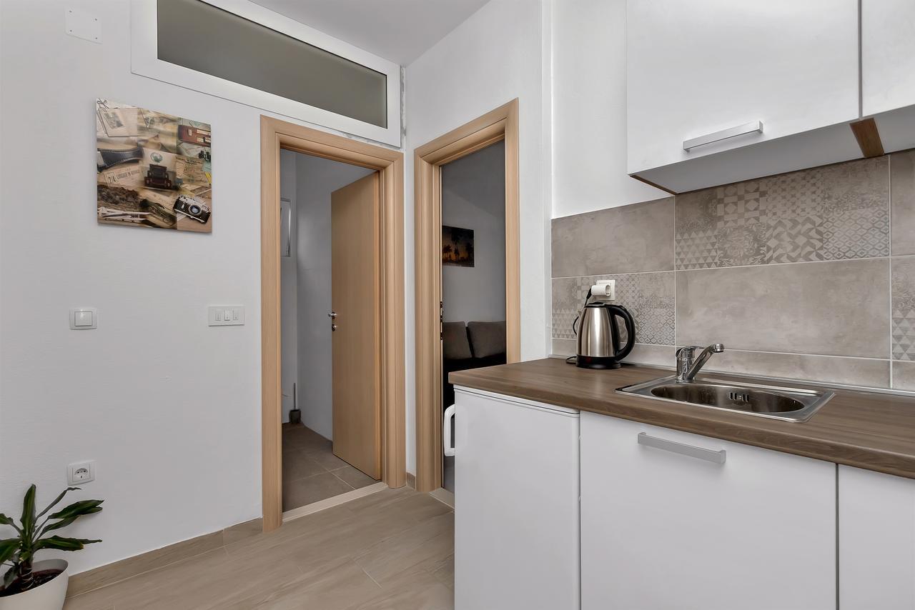 Apartmani Leona Макарска Экстерьер фото